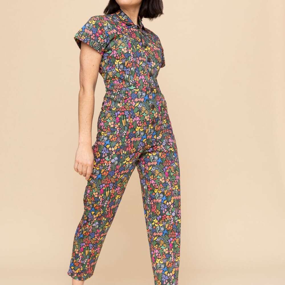 NWOT Mixed By Nasrin Classic Jumpsuit Secret Garden Medium Tall